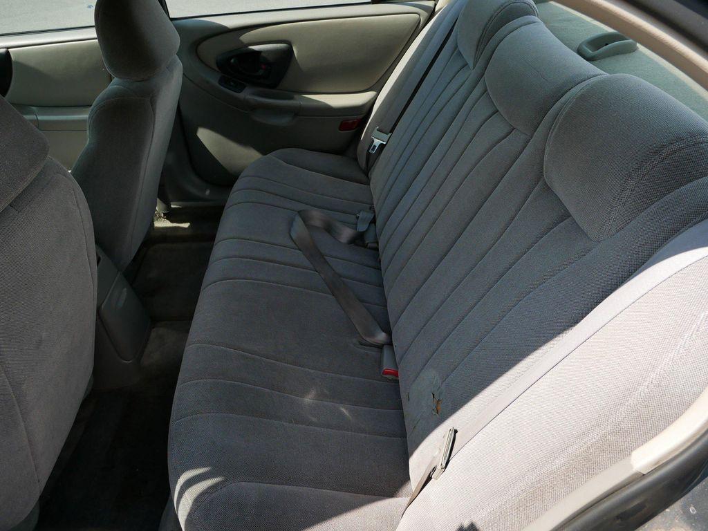 used 2005 Chevrolet Classic car, priced at $1,487