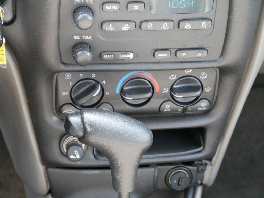 used 2005 Chevrolet Classic car, priced at $1,487