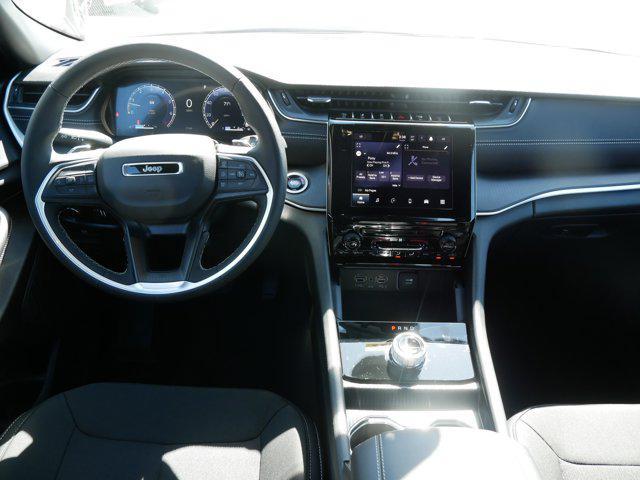 new 2025 Jeep Grand Cherokee L car, priced at $43,237