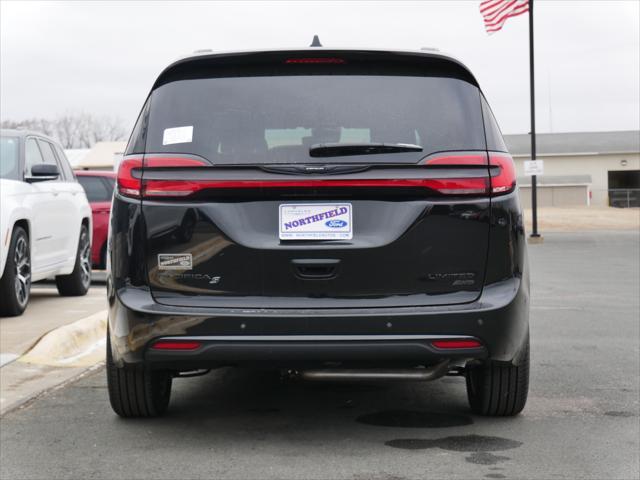 new 2025 Chrysler Pacifica car, priced at $50,462