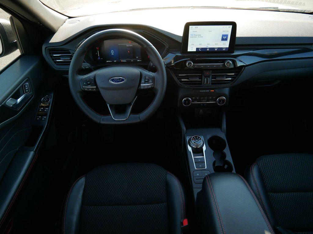 used 2025 Ford Escape car, priced at $25,987