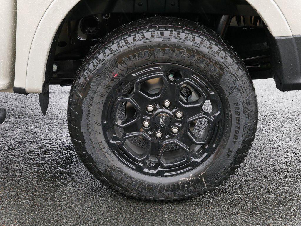 new 2025 Ford Ranger car, priced at $39,920