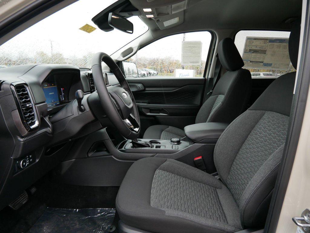 new 2025 Ford Ranger car, priced at $39,920