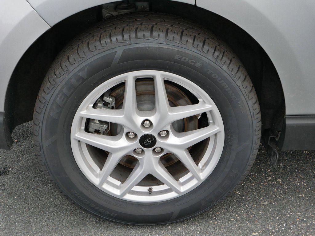 used 2024 Ford Edge car, priced at $22,987