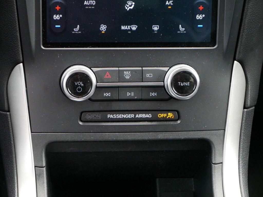 used 2024 Ford Edge car, priced at $22,987