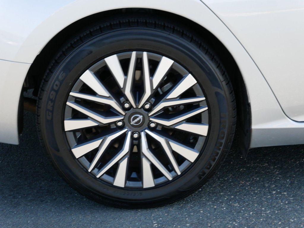 used 2024 Nissan Altima car, priced at $20,487