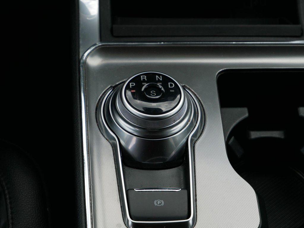 used 2024 Ford Edge car, priced at $26,987