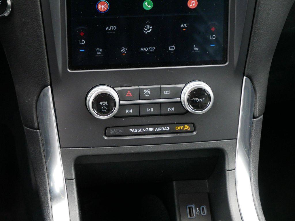 used 2024 Ford Edge car, priced at $26,987