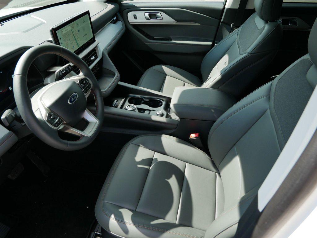 new 2025 Ford Explorer car, priced at $46,365