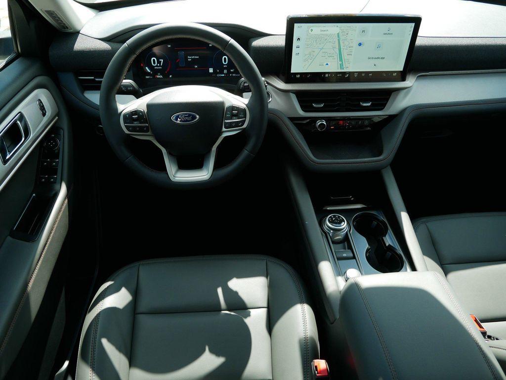 new 2025 Ford Explorer car, priced at $46,365