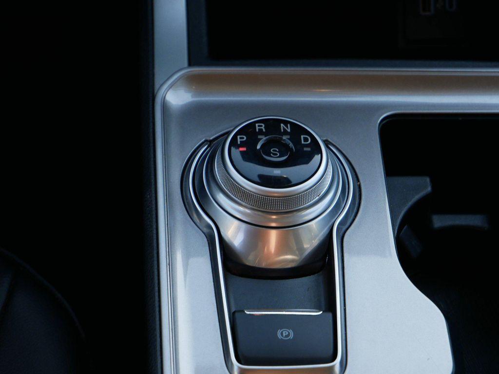 used 2024 Ford Edge car, priced at $22,987