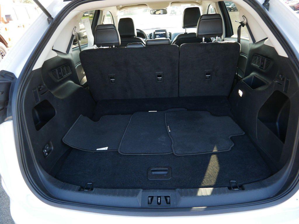 used 2024 Ford Edge car, priced at $22,987