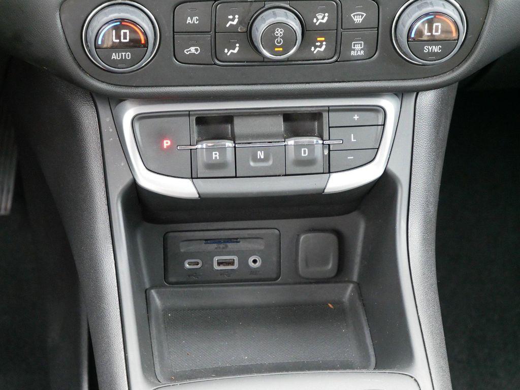 used 2024 GMC Terrain car, priced at $23,987