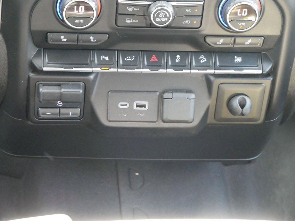 used 2021 Chevrolet Silverado 2500 car, priced at $43,987