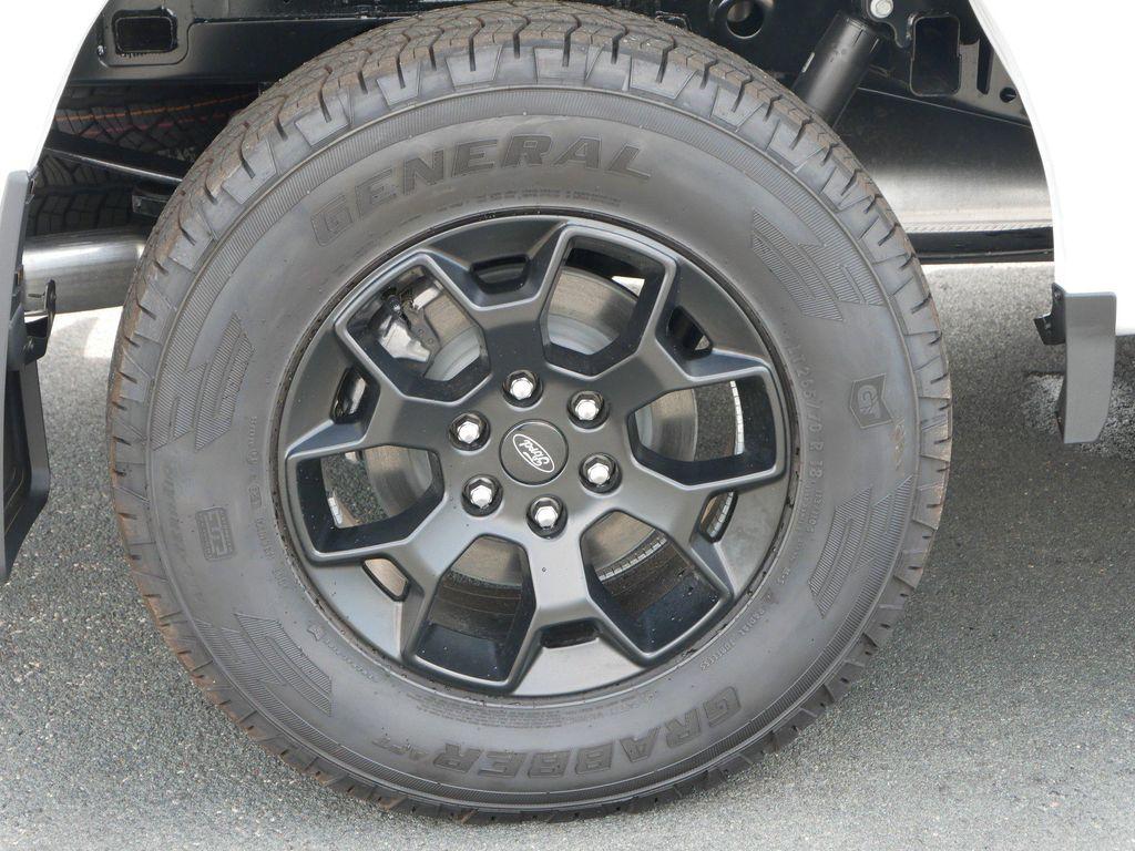 new 2025 Ford F-150 car, priced at $49,670