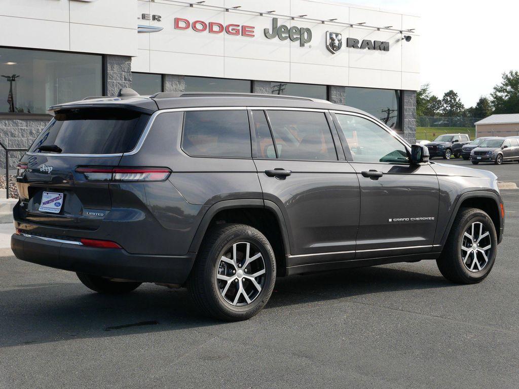 used 2024 Jeep Grand Cherokee L car, priced at $33,987