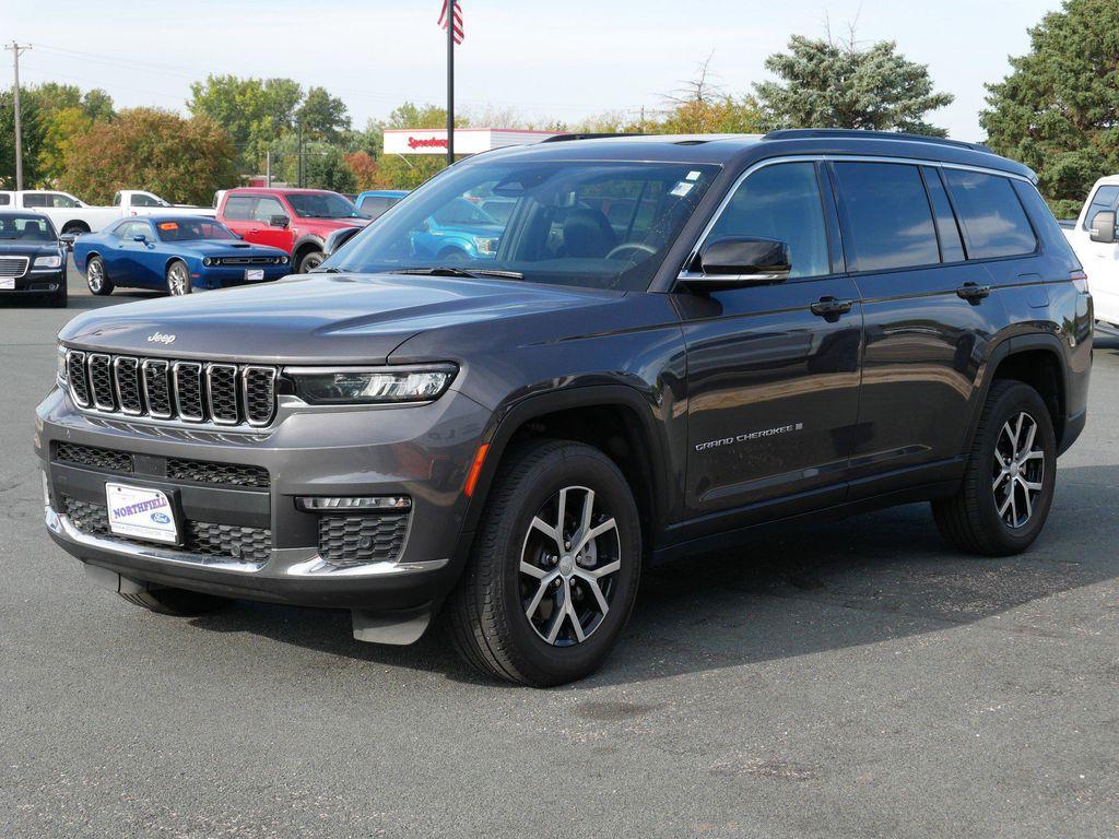 used 2024 Jeep Grand Cherokee L car, priced at $33,987