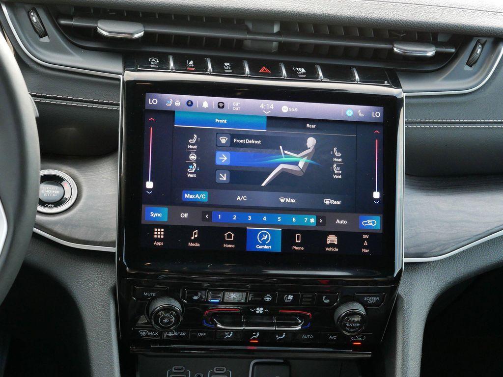 used 2024 Jeep Grand Cherokee L car, priced at $33,987