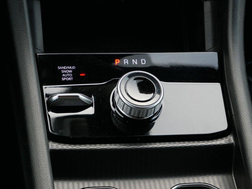 used 2024 Jeep Grand Cherokee L car, priced at $33,987