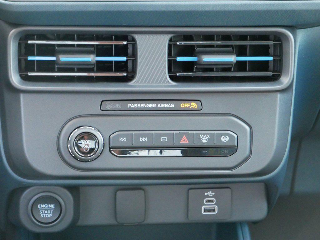 new 2025 Ford Maverick car, priced at $35,684