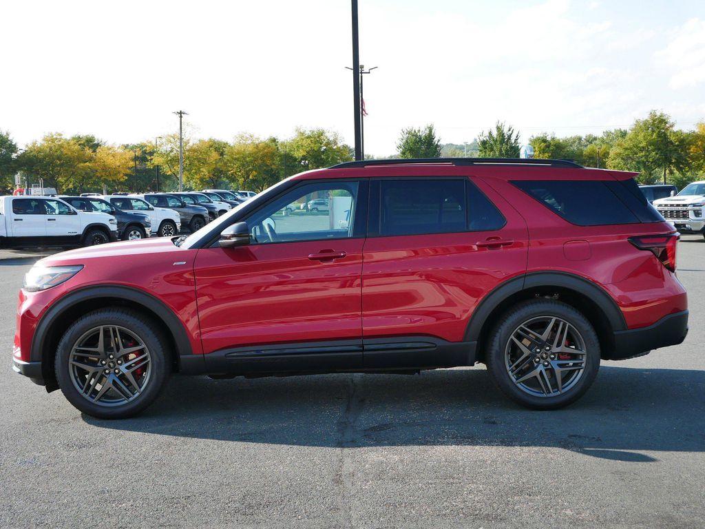 new 2025 Ford Explorer car, priced at $48,358
