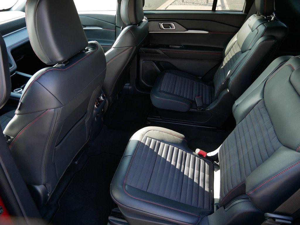 new 2025 Ford Explorer car, priced at $48,358