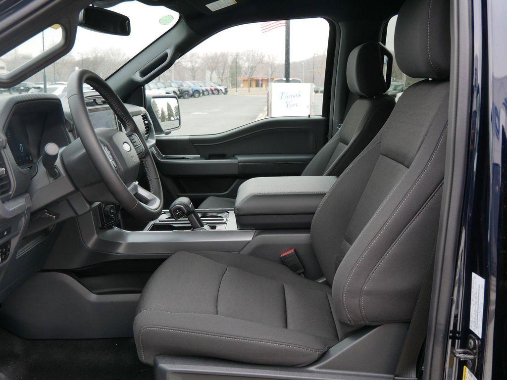 new 2025 Ford F-150 car, priced at $52,268