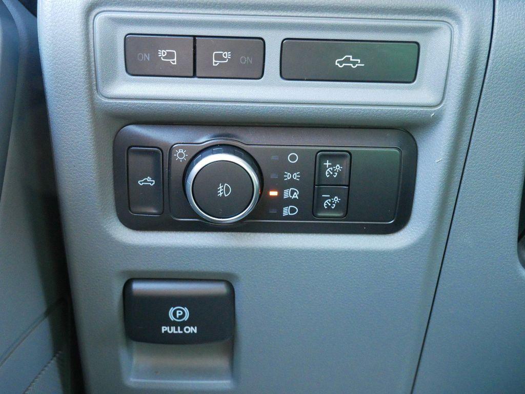 used 2021 Ford F-150 car, priced at $26,987
