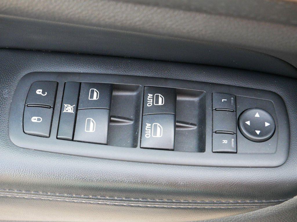 used 2017 Jeep Grand Cherokee car, priced at $15,987