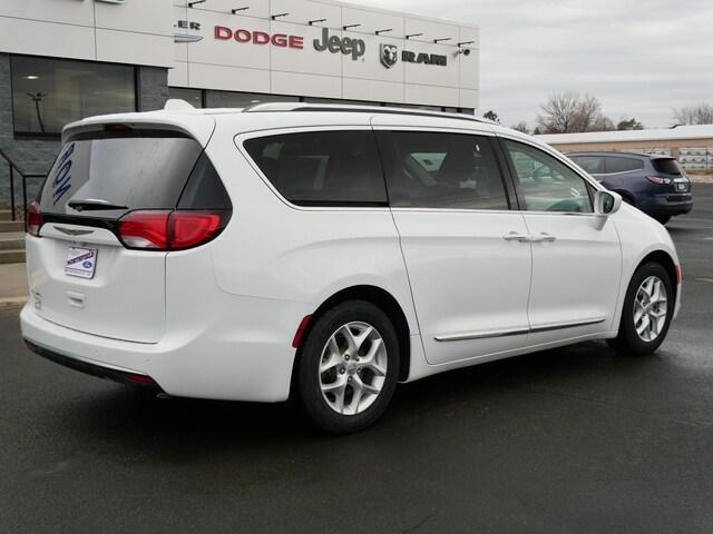 used 2020 Chrysler Pacifica car, priced at $19,987