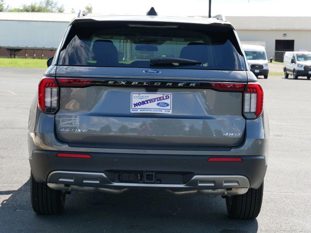 new 2025 Ford Explorer car, priced at $42,873