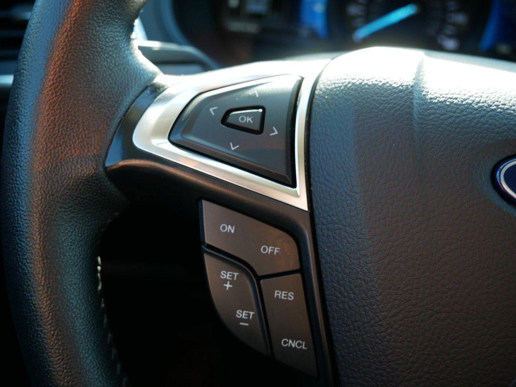 used 2024 Ford Edge car, priced at $26,987