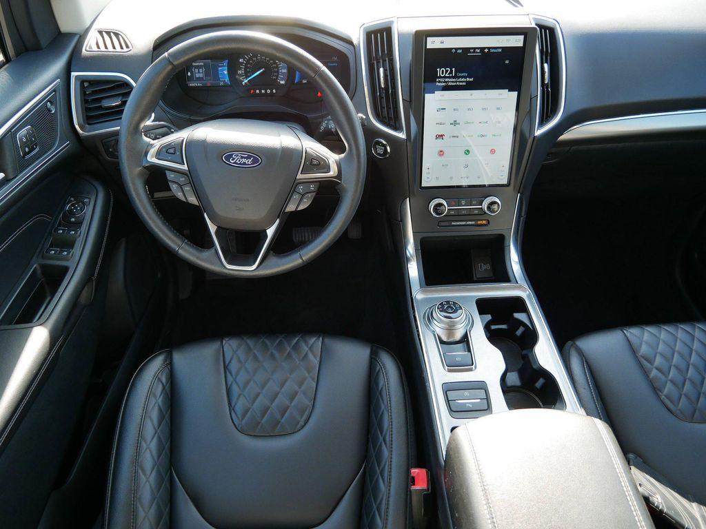 used 2024 Ford Edge car, priced at $26,987