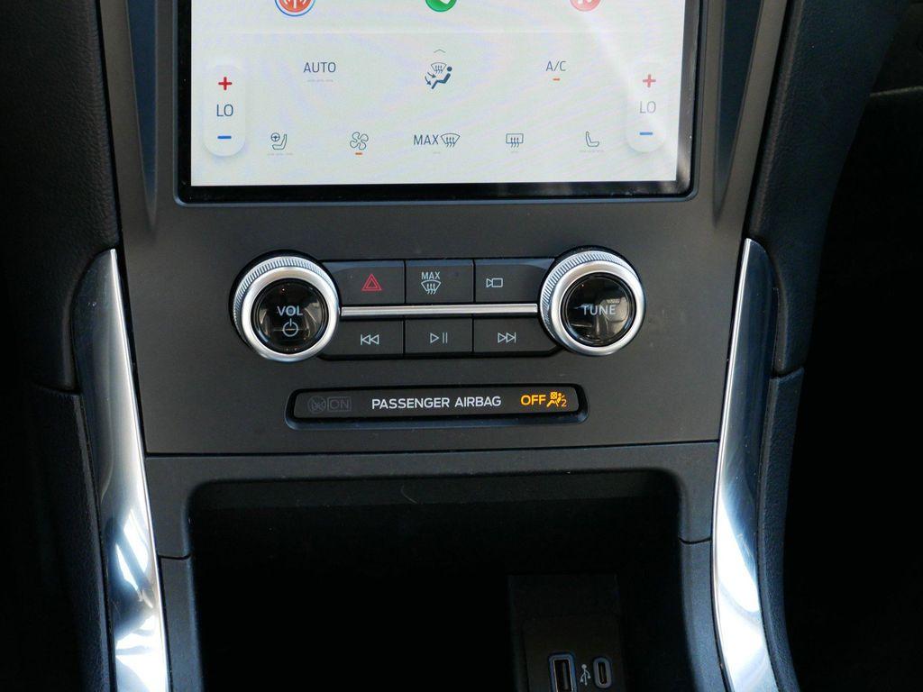 used 2024 Ford Edge car, priced at $26,987