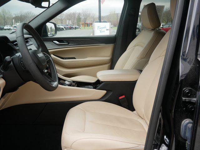used 2023 Jeep Grand Cherokee car, priced at $32,987