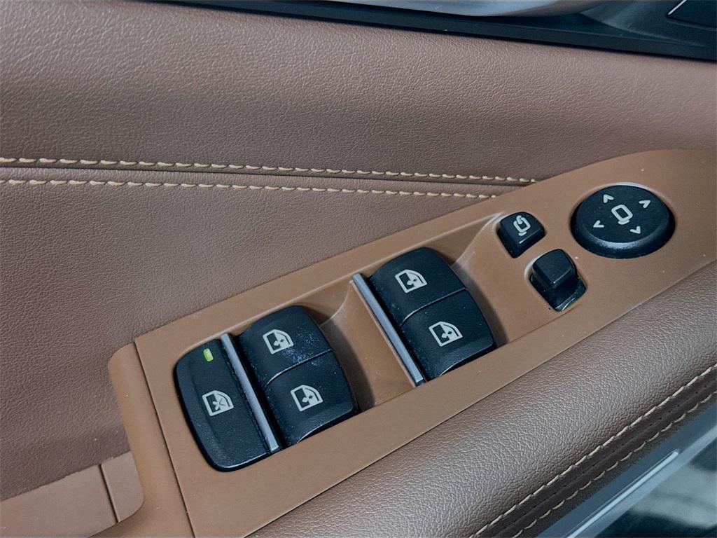 used 2023 BMW X5 car, priced at $37,686