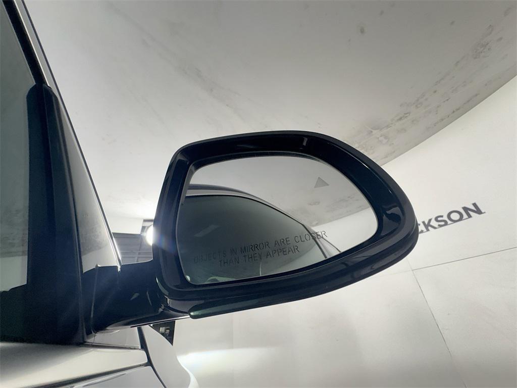 used 2023 BMW X5 car, priced at $37,686