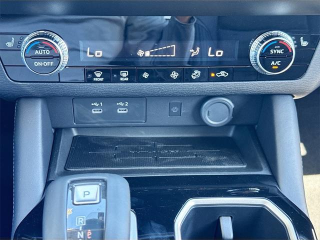 new 2025 Mitsubishi Outlander car, priced at $28,395