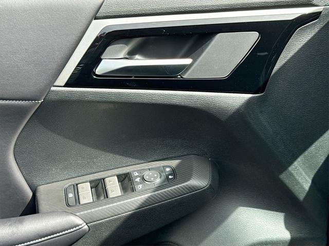 new 2025 Mitsubishi Outlander PHEV car, priced at $36,251