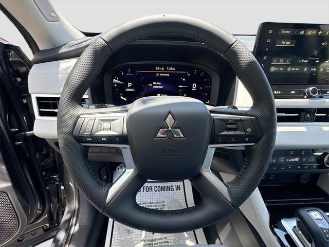 new 2025 Mitsubishi Outlander car, priced at $30,248