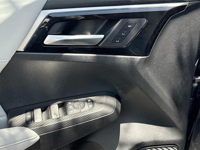 new 2025 Mitsubishi Outlander car, priced at $30,248