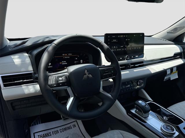 new 2025 Mitsubishi Outlander car, priced at $30,248