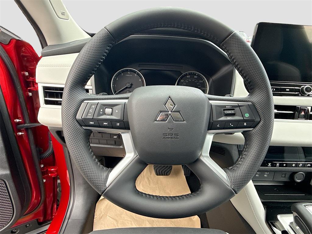 new 2025 Mitsubishi Outlander car, priced at $25,724
