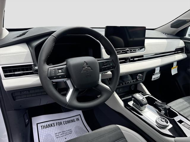 new 2025 Mitsubishi Outlander car, priced at $28,909