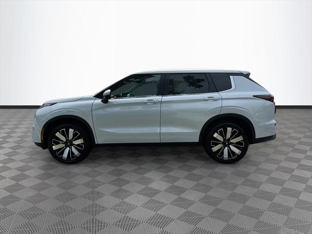 new 2025 Mitsubishi Outlander car, priced at $28,909