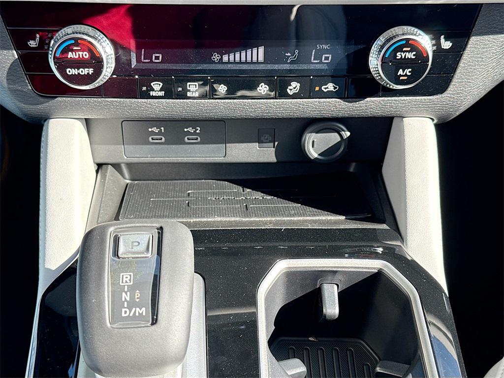 new 2025 Mitsubishi Outlander car, priced at $25,927