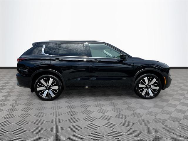 new 2025 Mitsubishi Outlander car, priced at $30,404