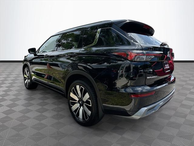 new 2025 Mitsubishi Outlander car, priced at $30,404