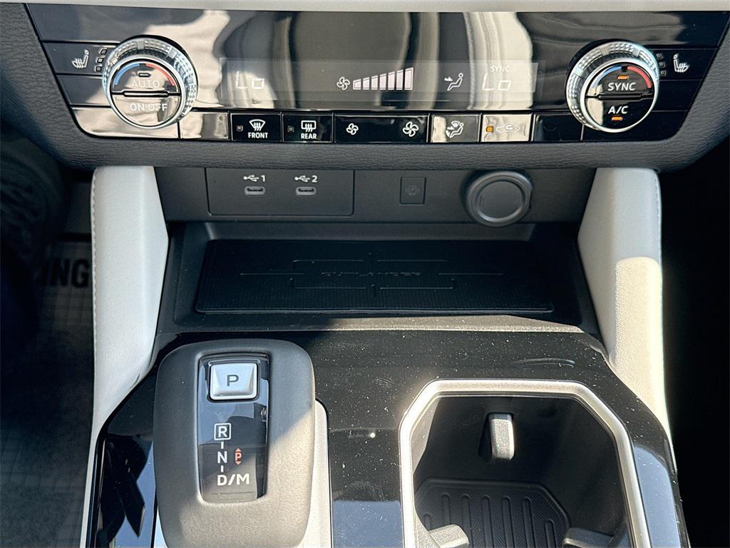 new 2025 Mitsubishi Outlander car, priced at $28,417