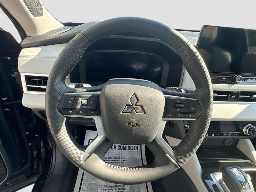 new 2025 Mitsubishi Outlander car, priced at $28,417